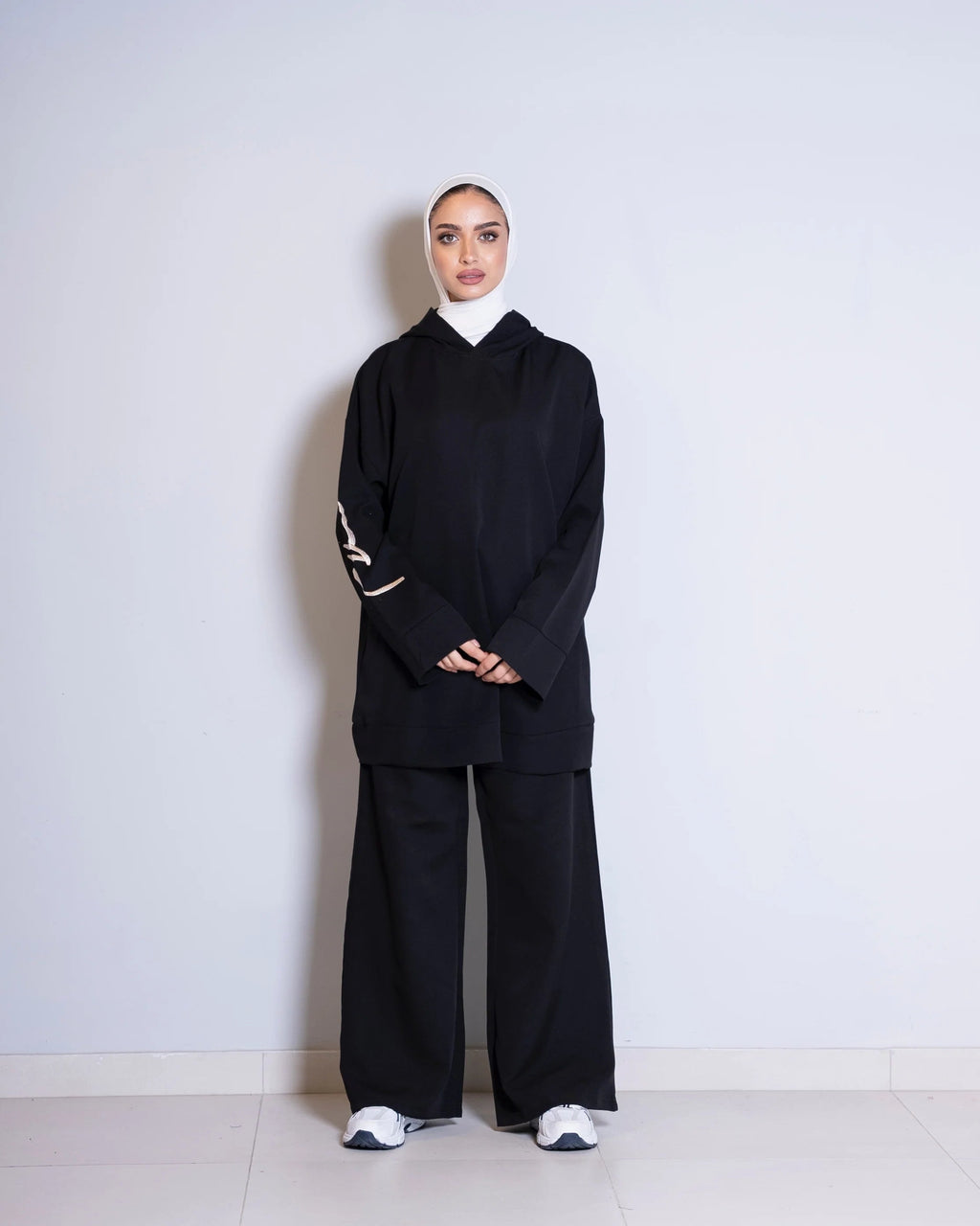 Ensemble hoodie oversize femme – vue full body